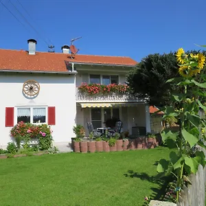Gaestehaus Reisacher - Mehrbettzimmer Apartment